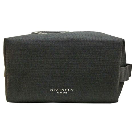 borsello uomo givenchy|Collezione di lusso per UOMO .